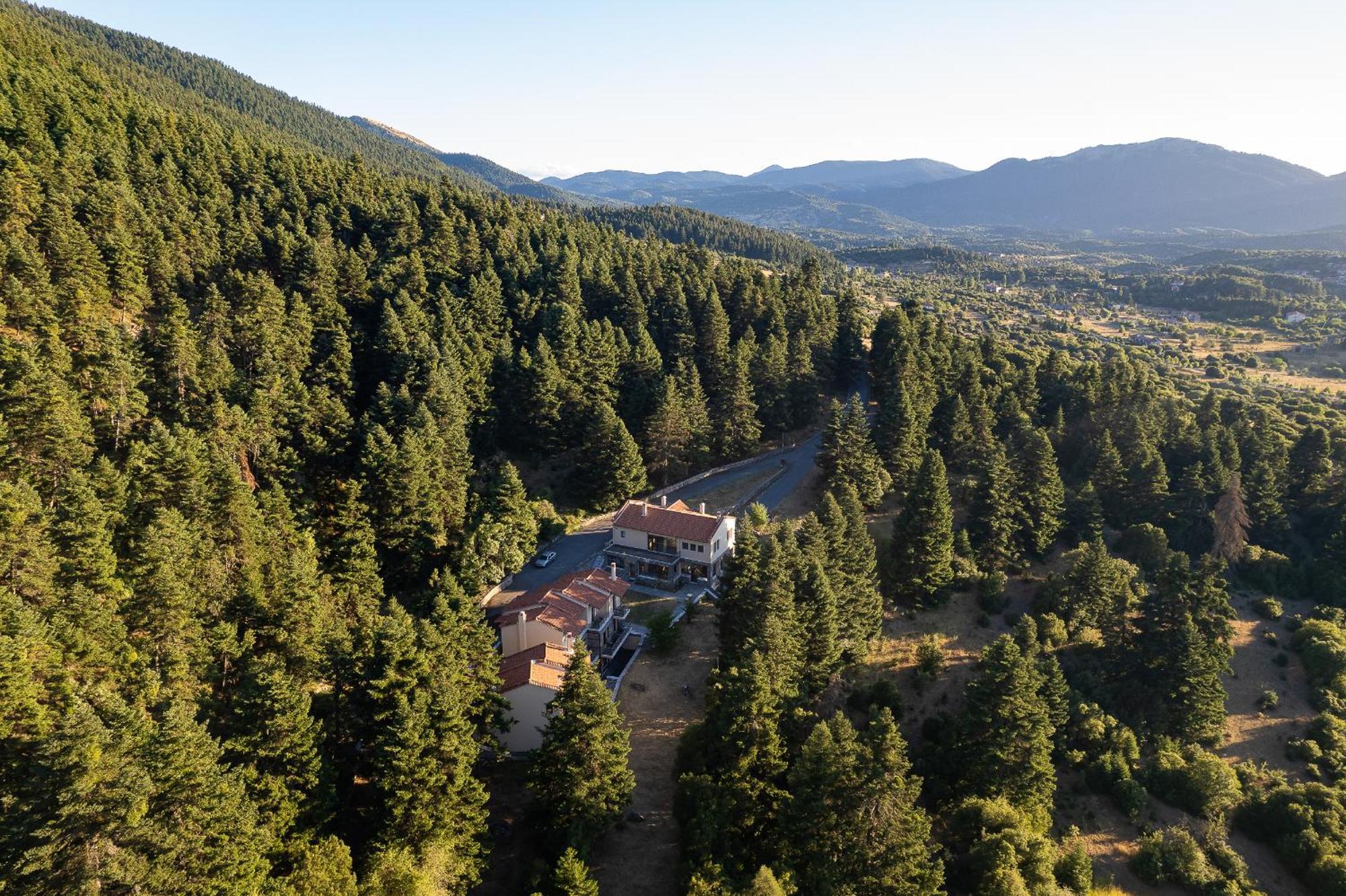 Natura Hotel Vytina Exteriör bild